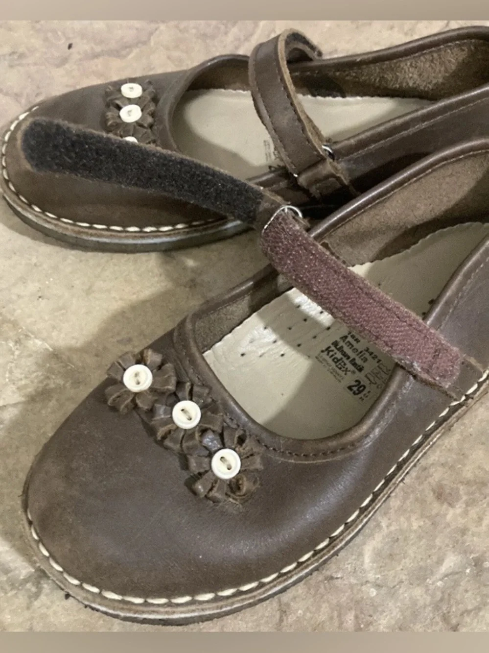 Kid Express Strap on Girls Mary Jane Sandals size 11.5 or 29 EU Floral Amelia